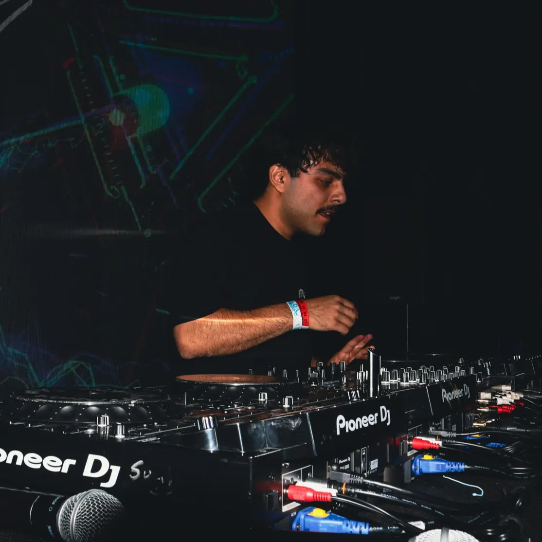 Live-Show-02